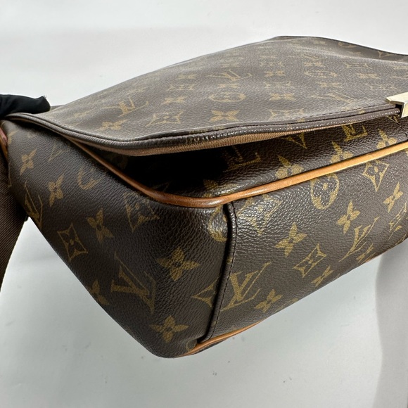 Louis Vuitton Monogram Canvas Messenger Bag Shoulder Bag - Picture 5 of 16
